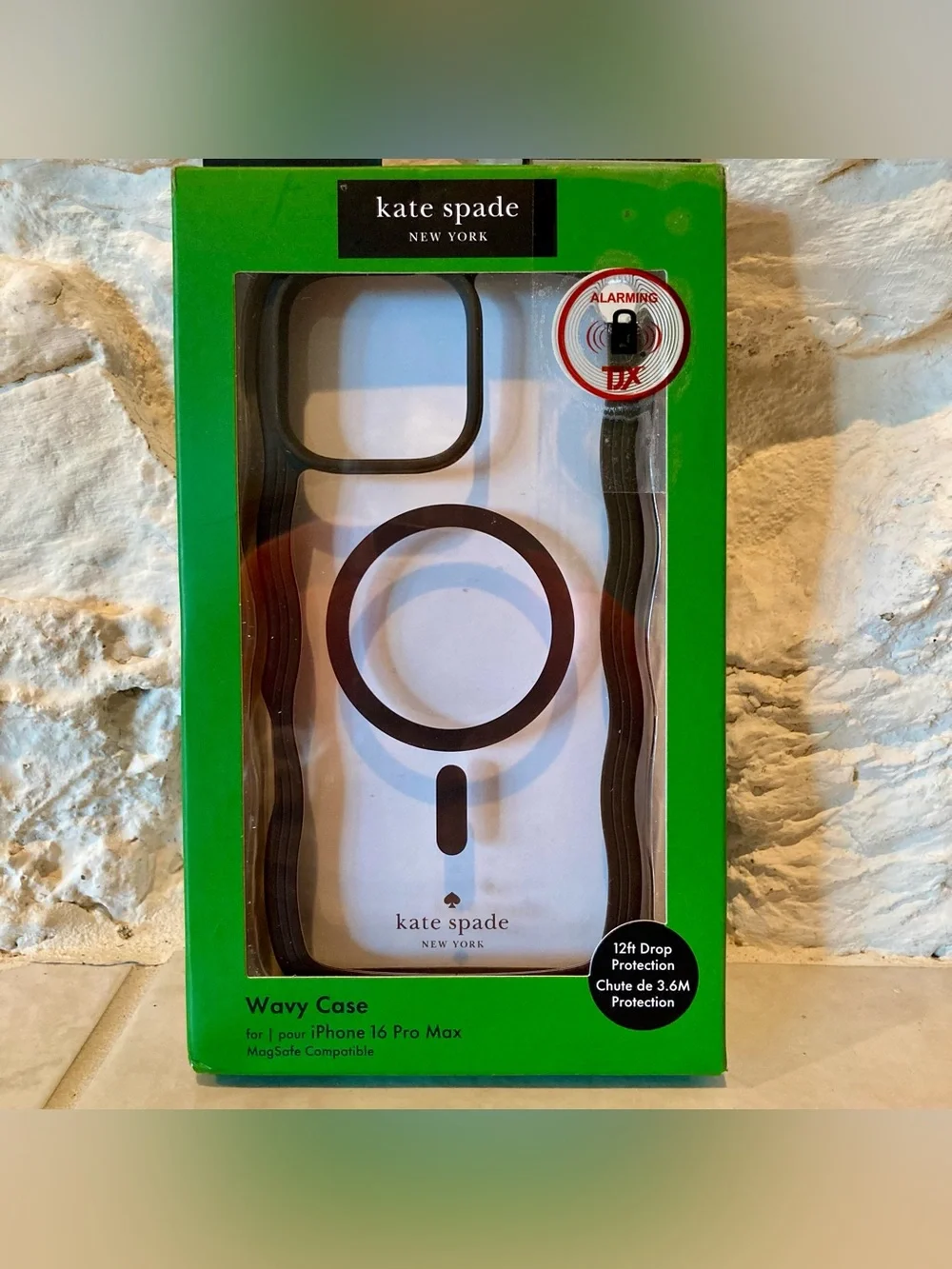 NIB kate spade New York Black Wavy iPhone 16 Pro Max Case